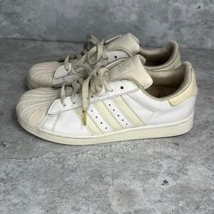 Adidas Superstar trainers in white and cream Men's. Size 6  #sneakers
